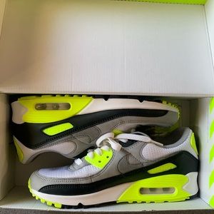 Nike sneakers womans